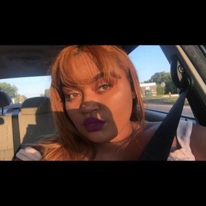 Meet your Posher, Desirae